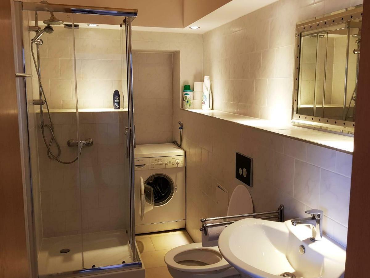 Monteurzimmer Obersulm Hotel Bagian luar foto