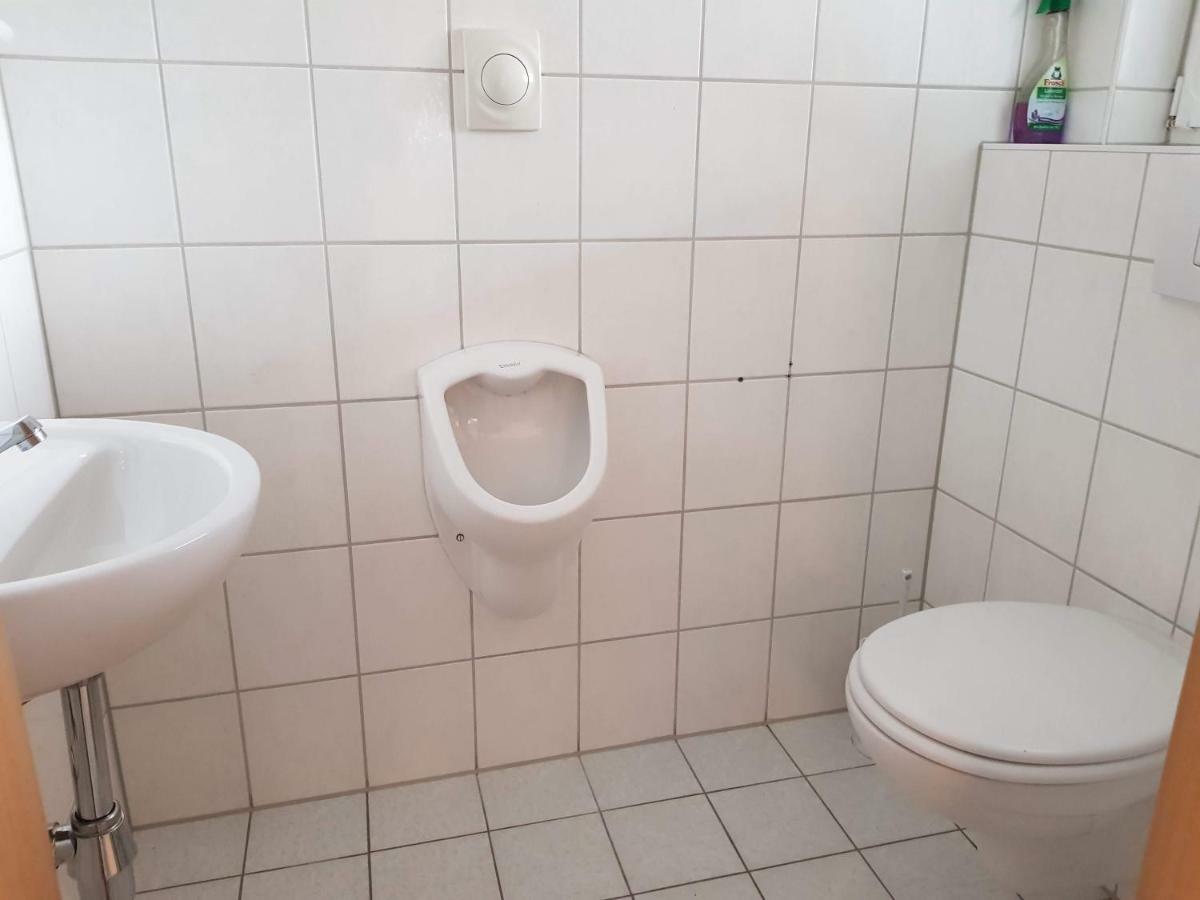 Monteurzimmer Obersulm Hotel Bagian luar foto